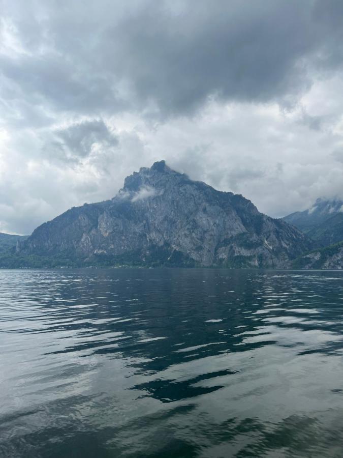 Traum Panorama Apartment Mit Berg & Seeblick อัลท์มุนสเตอร์ ภายนอก รูปภาพ